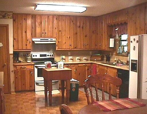 5th image of 301 E HICKMAN ST