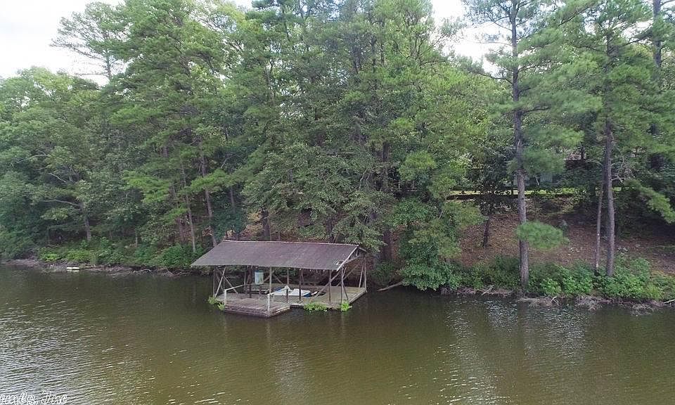1st image of 812 Woodland Lake Dr