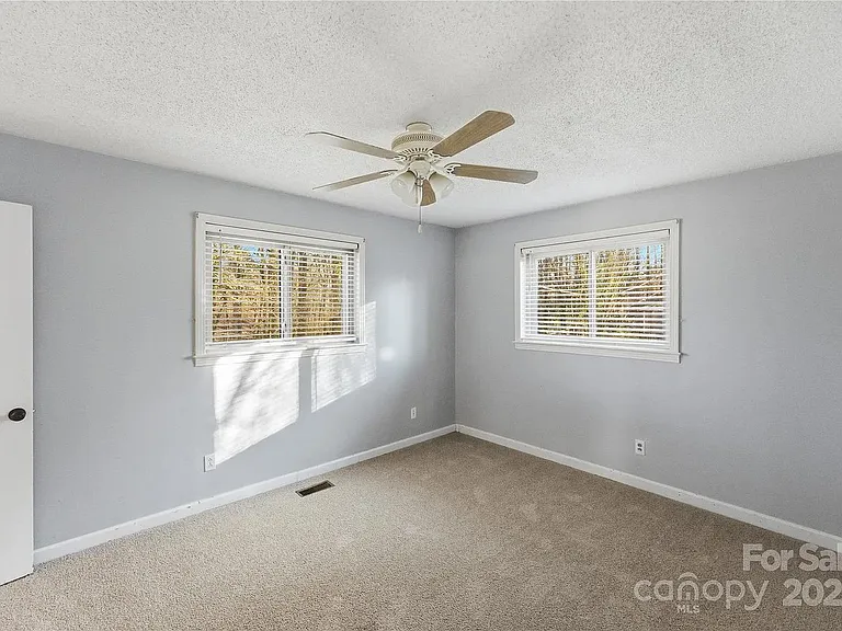 1051 Cox Mill Rd — Photo 12