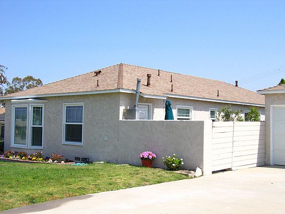 3rd image of 706 Pine Dr