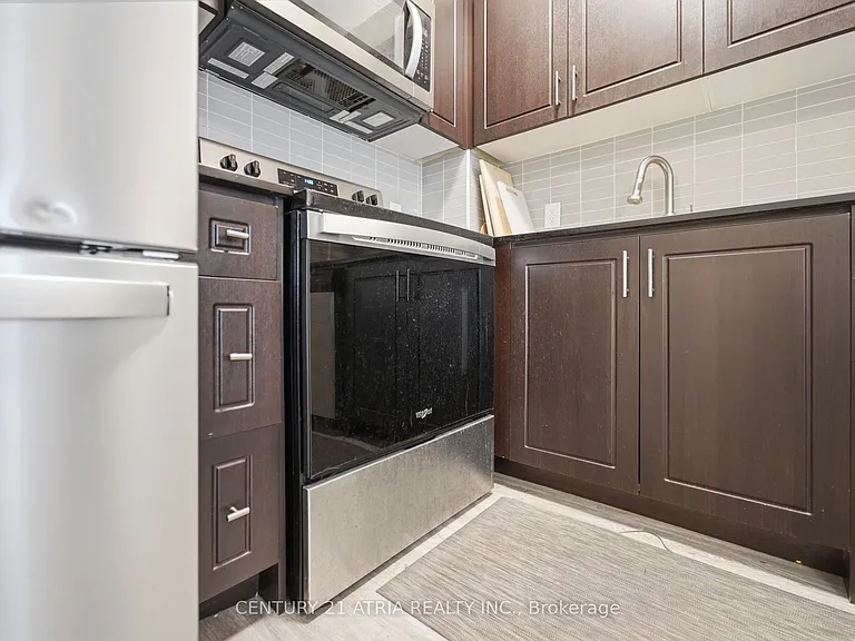 128 King St N #1003 — Photo 16