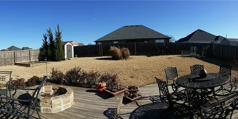 453 Caroline Claire St — Photo 7