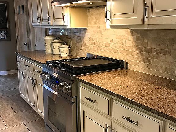 3rd image of 1021 Heritage Square Ct