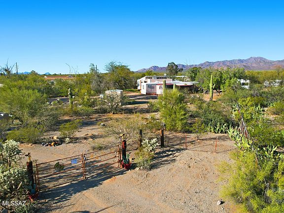 5th image of 2848 S Desert Rose Dr