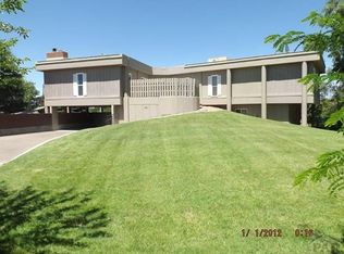 25 W Yucca Rd, La Junta, CO 81050
