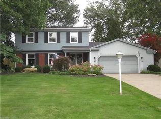 159 Forest Garden Dr, Youngstown, OH 44512