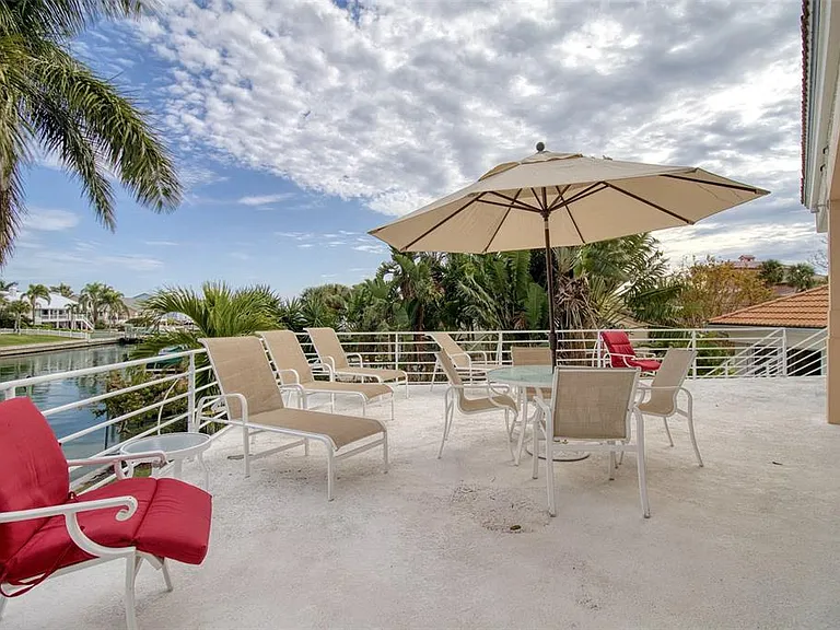 131 Sands Point Dr — Photo 26