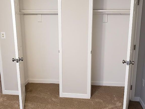 3rd image of 314 Cloverfield Ln