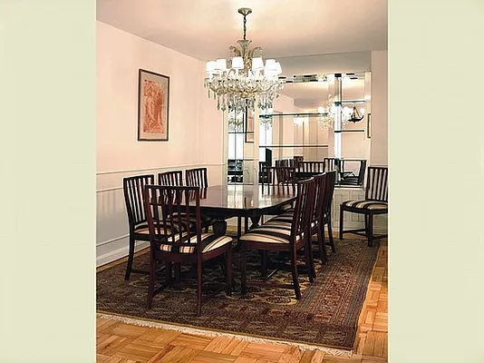 Sold by Stribling | media 18