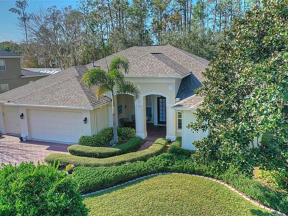 2nd image of 2733 Lake Valley Pl