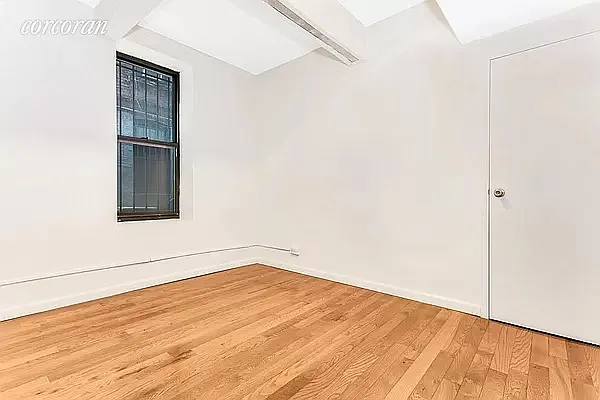 Rented by Corcoran | media 27