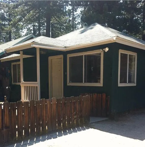 3292 Pickett Ave — Photo 3