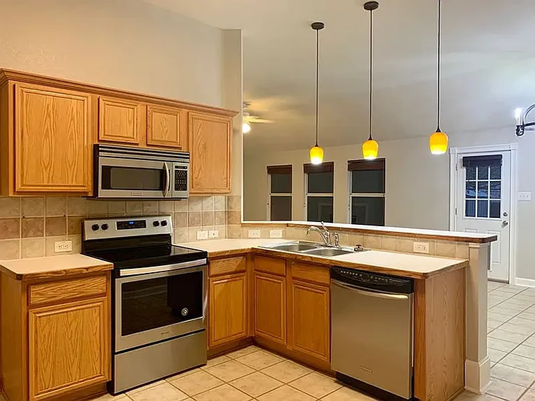 8517 Santa Ana Dr — Photo 2