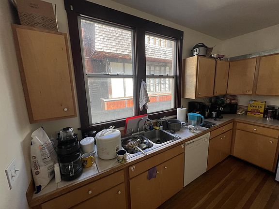 4th image of 2340 Hilgard Ave #10969914