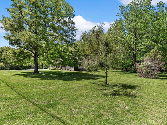 5th image of 2524 Distillery Rd