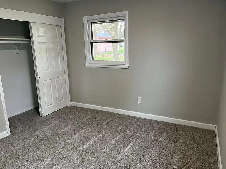 730 Normandy Cir — Photo 11