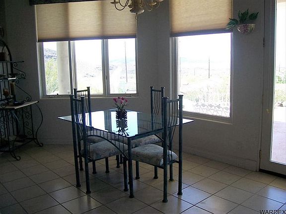 5th image of 3110 Longview Dr