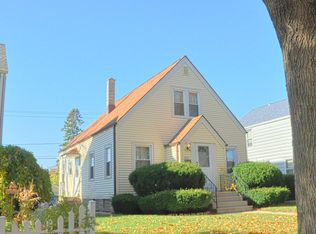 3245 S 25th St, Milwaukee, WI 53215