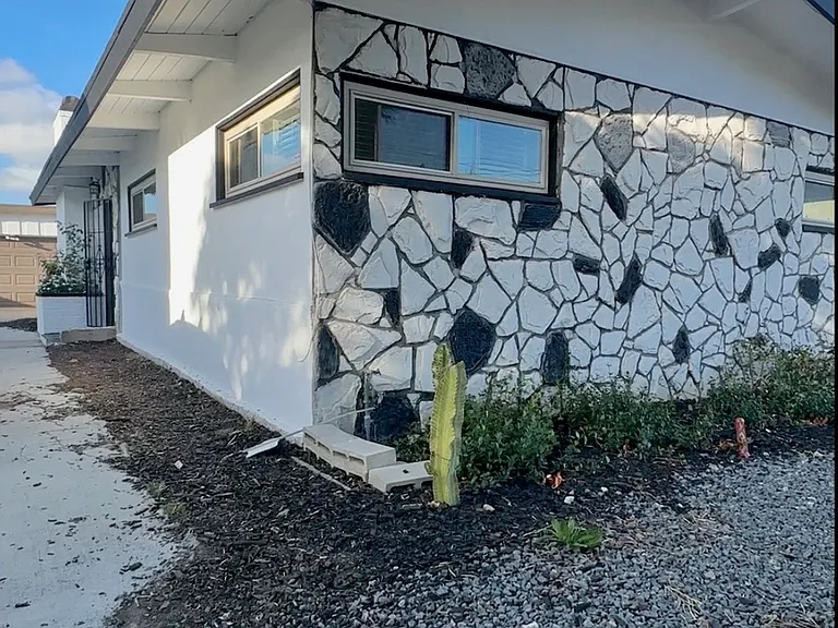 5074 La Paz Dr — Photo 11