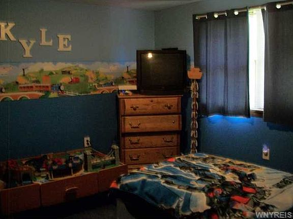 4th image of 1084 Remington Dr