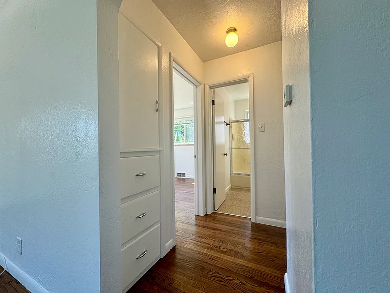 1925 W 39th Ave — Photo 10