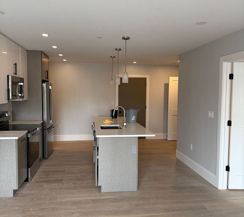 1st image of 425 Market St #603