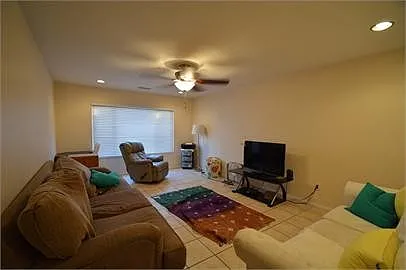 5633 Campanile Way — Photo 9