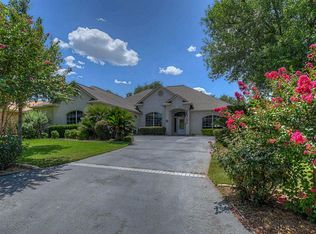 419 Saint Andrews St, Meadowlakes, TX 78654