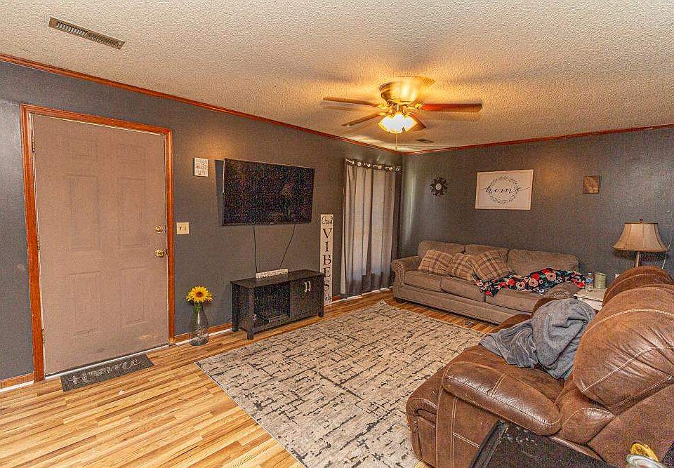 271 Masseyville McNairy Road B 271 Masseyville McNairy Rd Finger TN