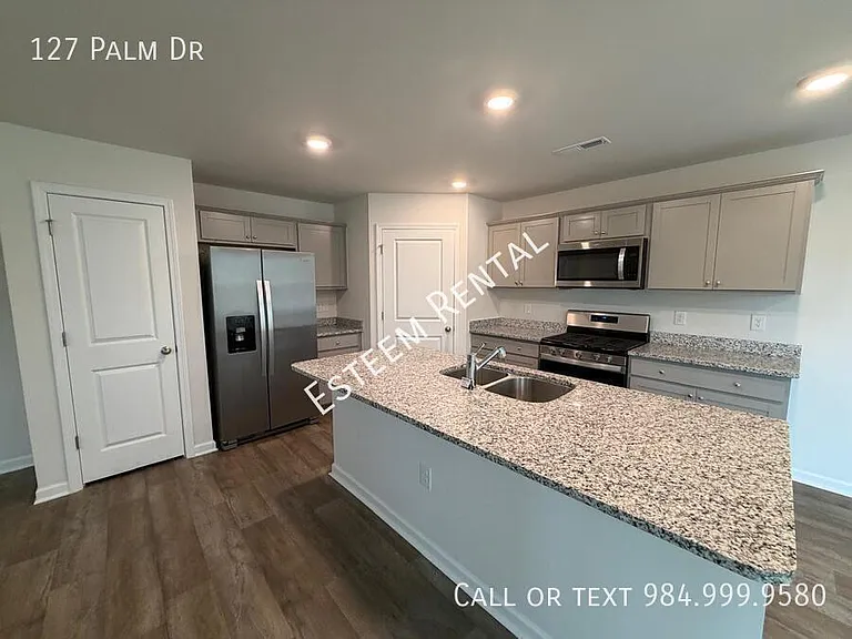 127 Palm Dr — Photo 9