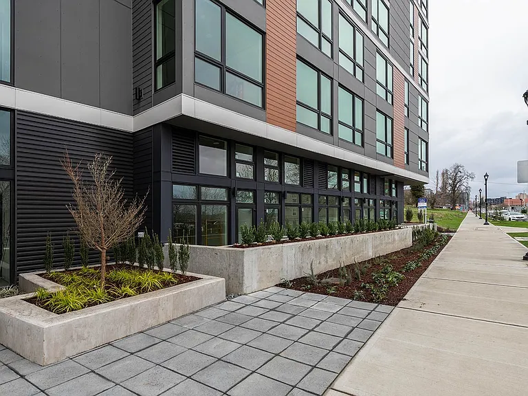 Welcome to AV Lofts! Beautiful views plus in-unit laundry! Up to 8 weeks free! — Photo 55