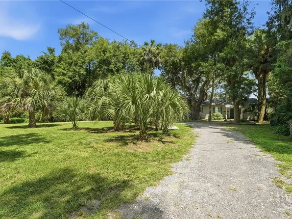2102 East Boulevard, Savannah, GA 31410