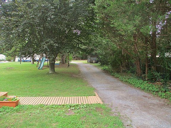 Driveway access to backyard