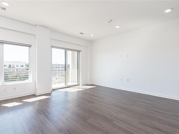 4th image of 4361 S Congress Ave Unit 428
