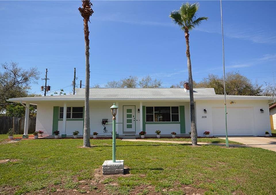 1st image of 2235 SE 1st St