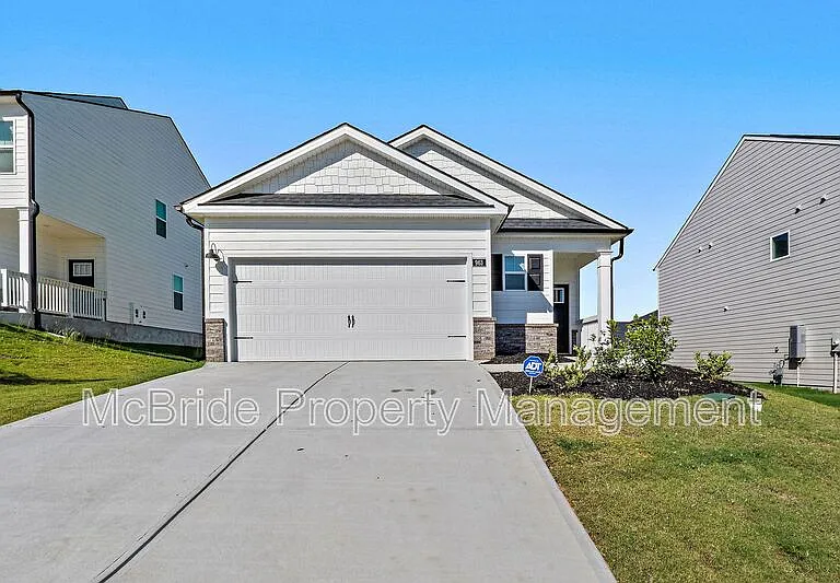 963 Raghorn Rd — Photo 1