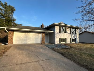 8341 Isle Ave S, Cottage Grove, MN, 55016