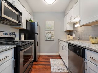 Lakeside Apartments, Lisle, IL 60532