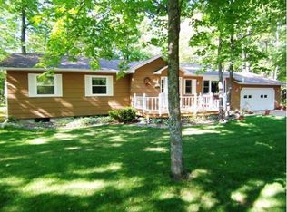 12 Arrowhead Dr, Marquette, MI 49855