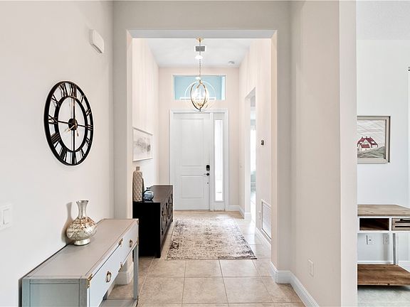 4th image of 4811 Arabella Cir
