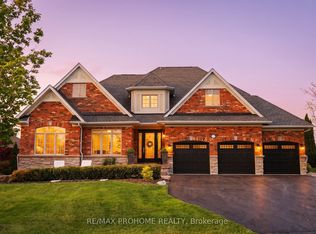 17 Fountainview Ln, Uxbridge, ON L9P 0B8