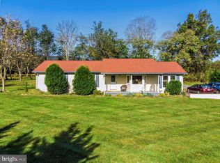 15903 Woodgrove Rd, Purcellville, VA 20132