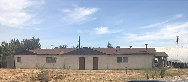 2nd image of 11322 N Santa Fe Dr