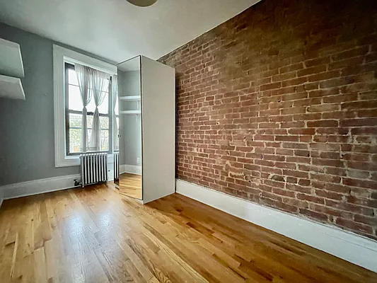 Rented by MySpaceNYC | media 14
