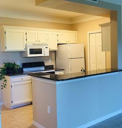 3rd image of 11520 Villa Grand APT 1016