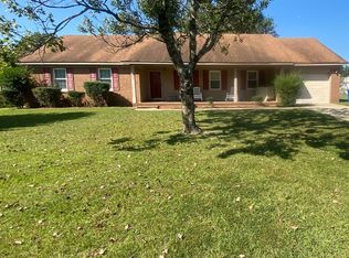 1068 Pleasant Oak Dr, Fayetteville, NC 28314
