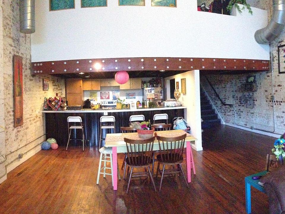 1st image of 319 W Broad St APT 3A