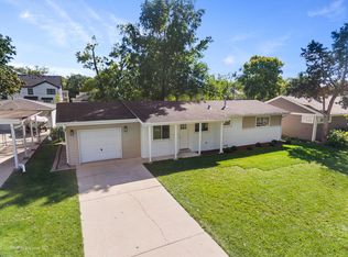 1329 N Wilke Rd, Arlington Heights, IL 60004