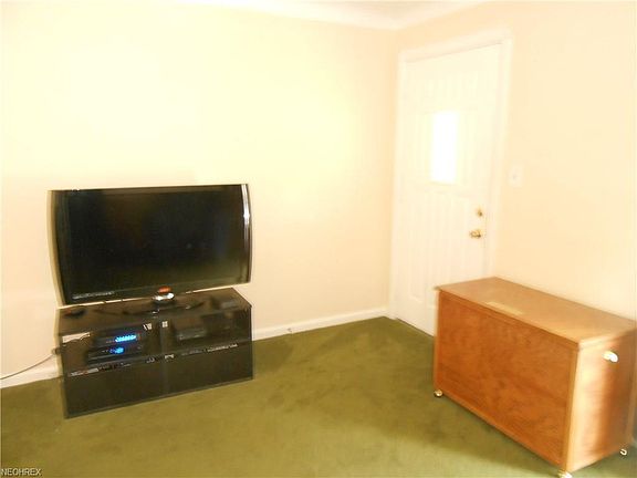 3rd image of 4324 W 146th St