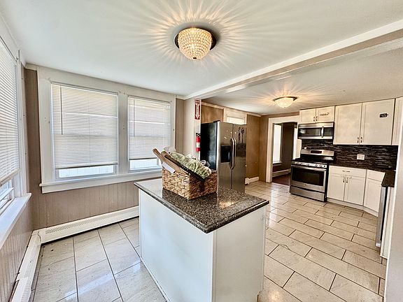 4th image of 380 Seminary Ave #1